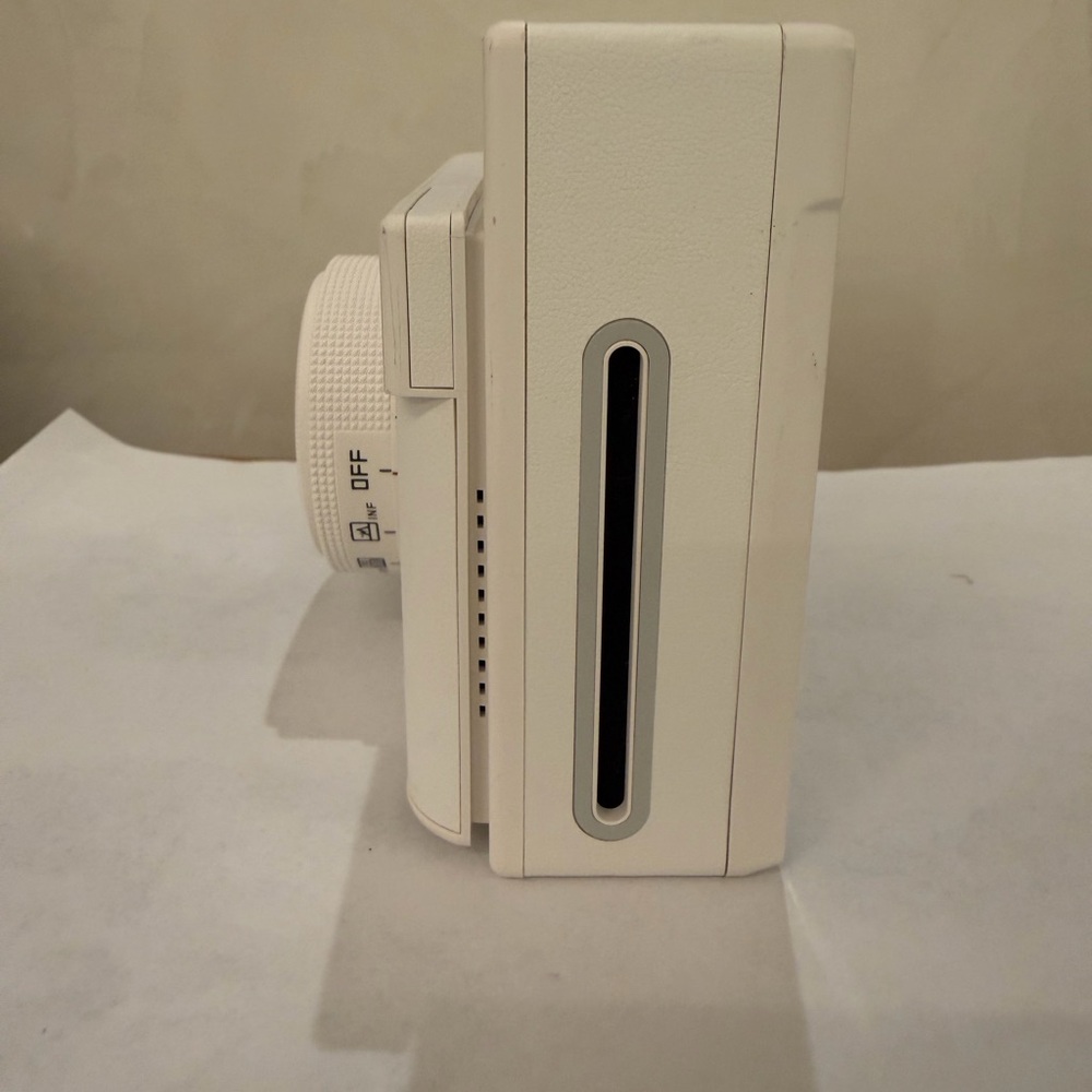 White Camera - Picture 2 of 5